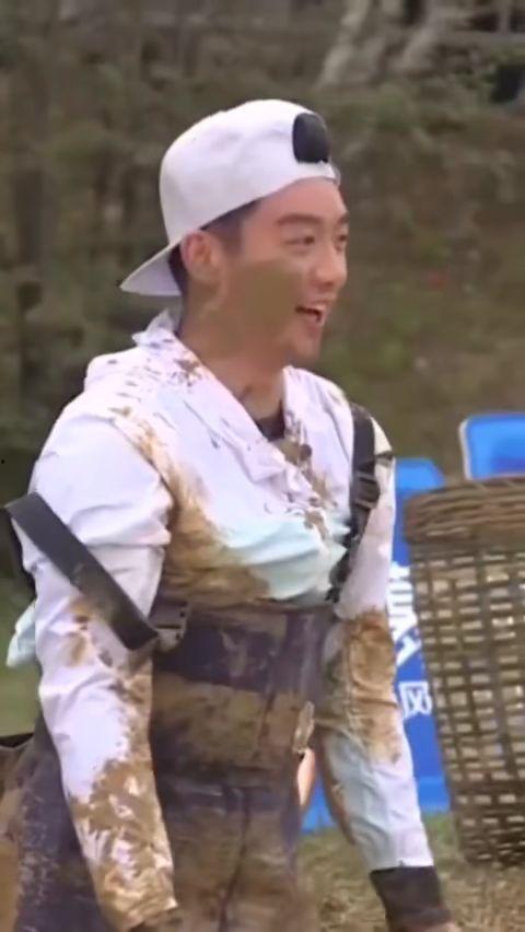 王彦霖吃瓜视频,揭秘娱乐圈幕后故事