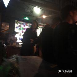 合肥酒吧吃瓜事件视频,一场引发热议的冲突瞬间